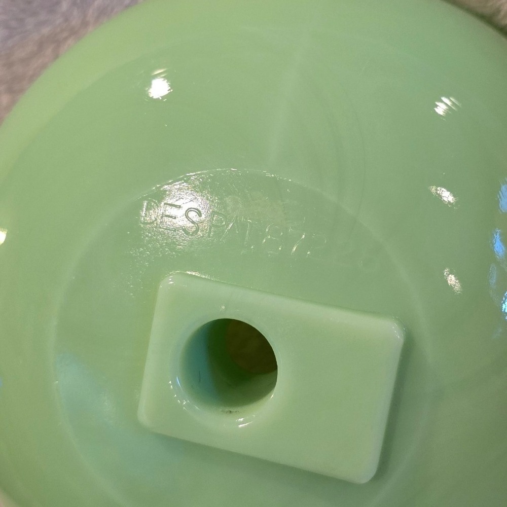 Vintage Sunbeam Jadeite Uranium Glass Mixer Juicer UV Glow Green - Picture 11 of 12